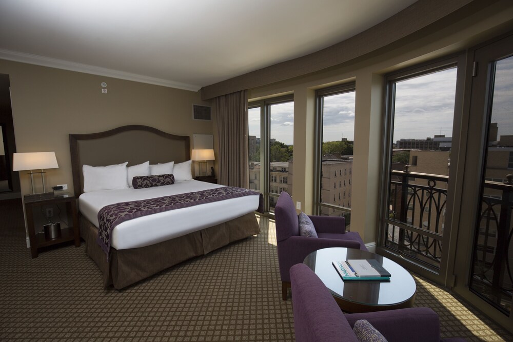 The Edgewater - photo 17
