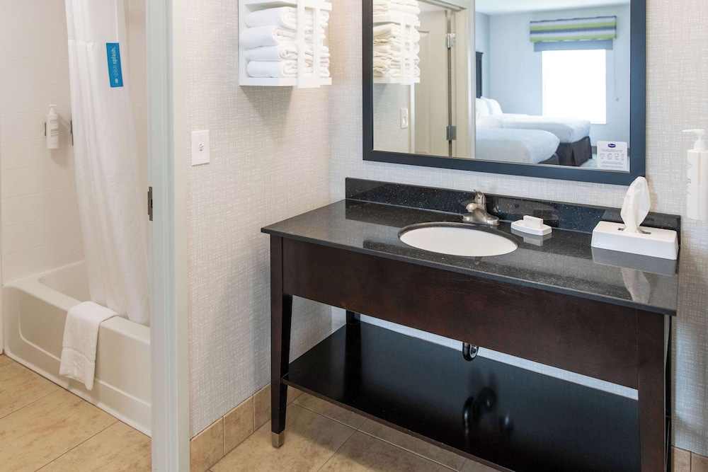 Hampton Inn & Suites Effingham - photo 56