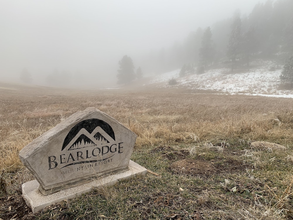 Bearlodge Mountain Resort — hotel in Sundance
