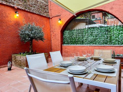 La Corte At The Colosseum — 4-Star Luxury Hotel in Rome, Italy