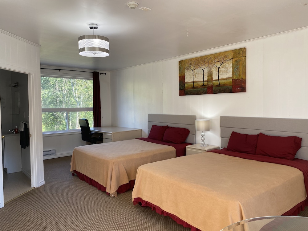 Muskoka Nights Motel in Gravenhurst, Canada