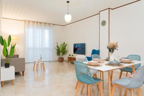 Vittorio Veneto Holiday House — 4-Star Luxury Hotel in Trinitapoli, Italy