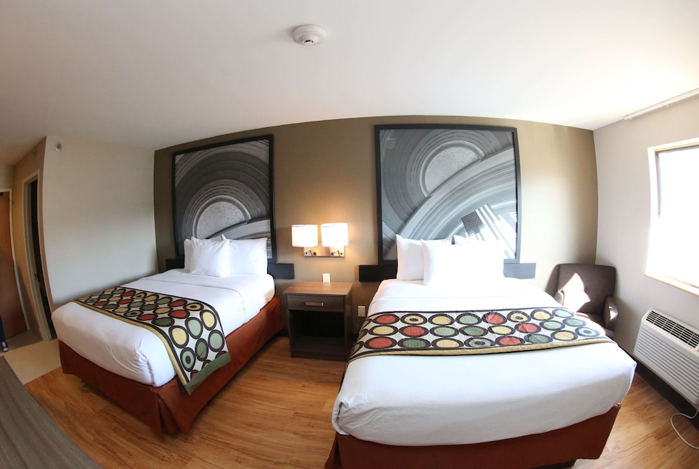 Super 8 by Wyndham Portsmouth - photo 13