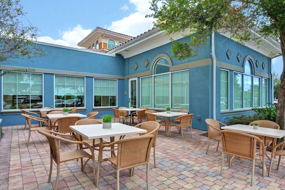 Hilton Garden Inn Lake Buena Vista Orlando - photo 47