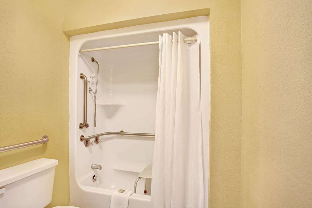Super 8 by Wyndham Whites Creek Nashville NW Area - photo 11