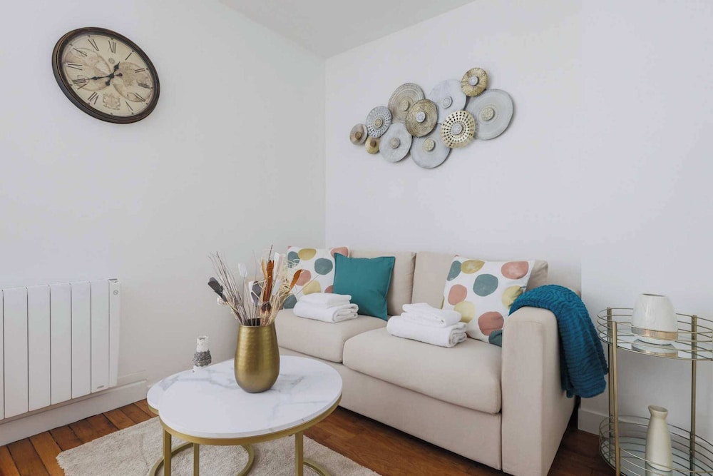 Cosy and Chic Apartment 1bd 4p Auteuil — 4-Star Luxury Hotel in Paris, France