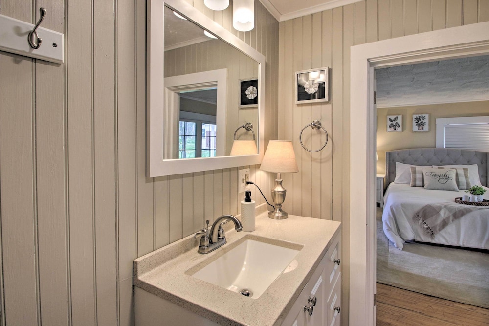 Modern Home 2 Mi to Cranmore Mountain Resort - photo 12