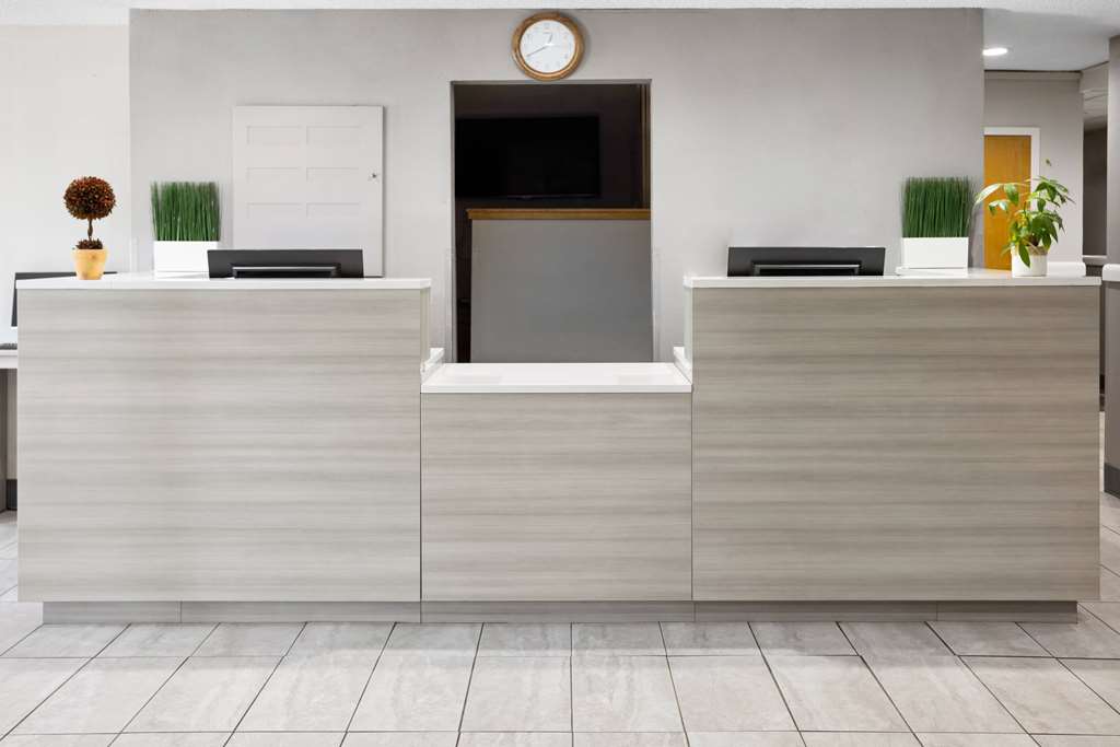Microtel Inn by Wyndham Raleigh Durham Airport - photo 7