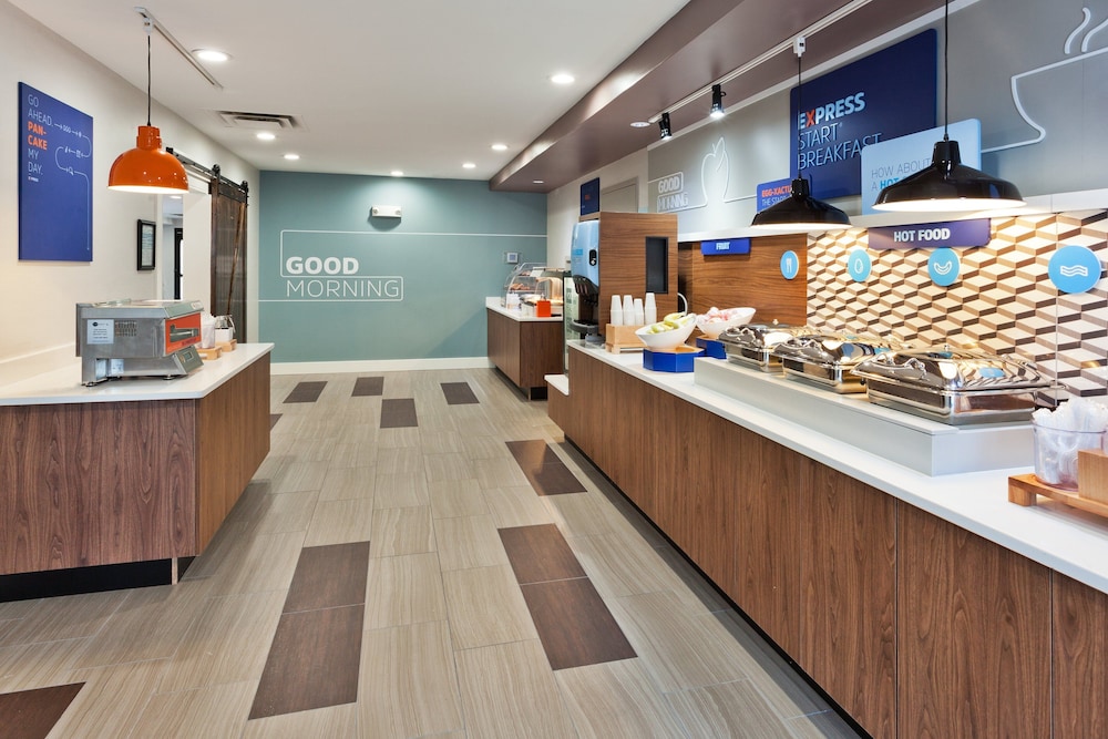 Holiday Inn Express & Suites Rome East by IHG - photo 38