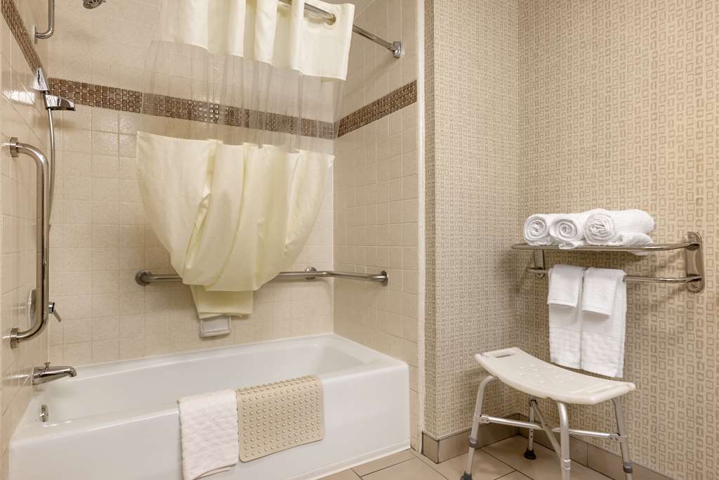Best Western Los Angeles Worldport Hotel - photo 22