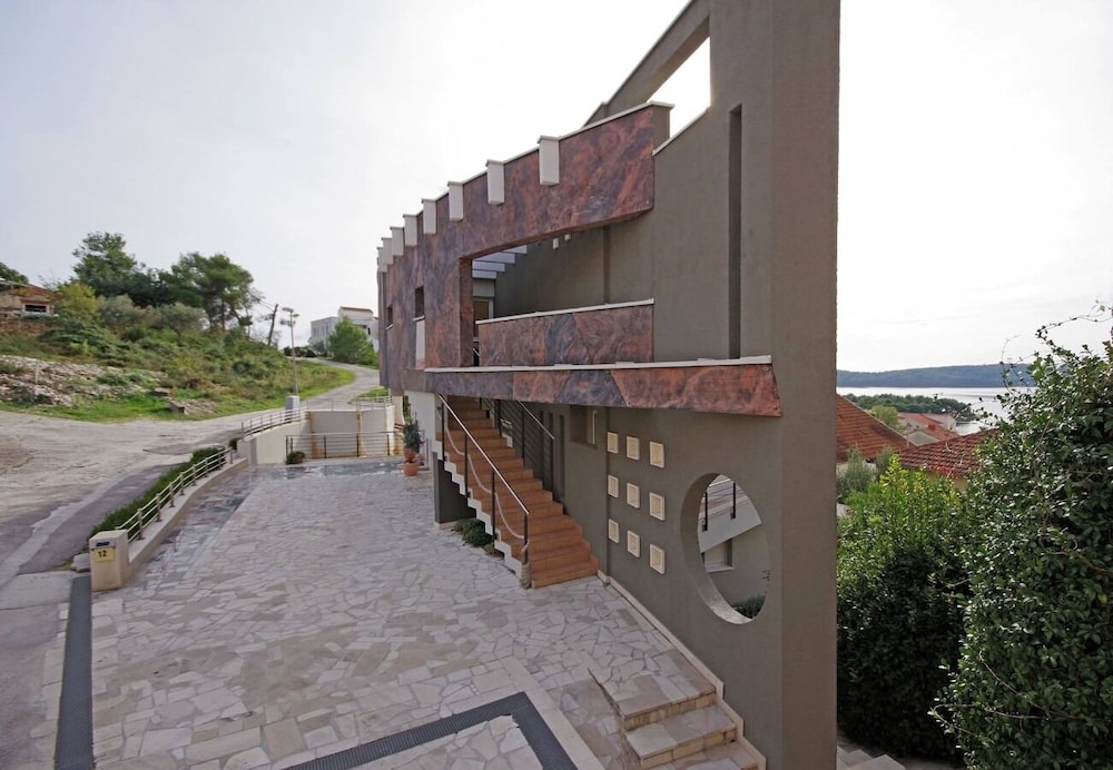 Javi Free Private Parking A6 in Trogir, Croatia