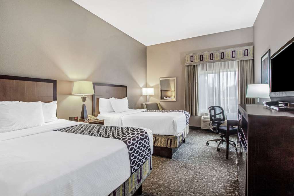 La Quinta Inn & Suites by Wyndham Biloxi - photo 25