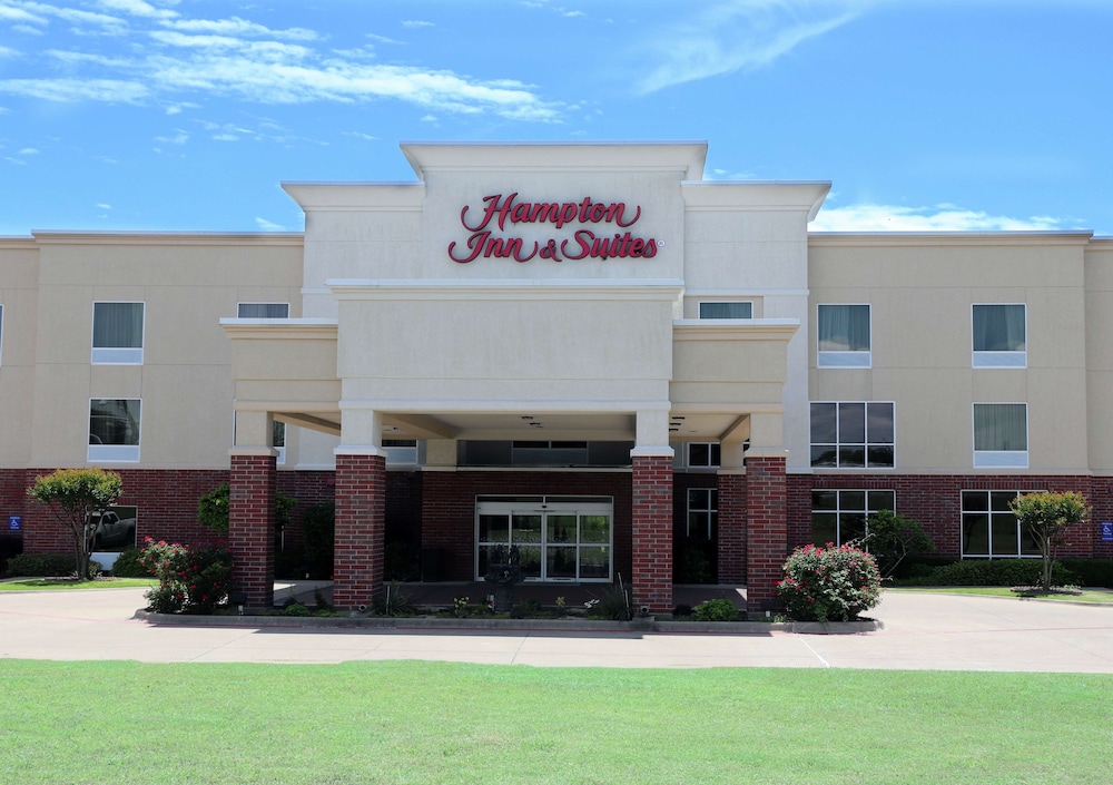 Hampton Inn & Suites Stephenville - featured photo