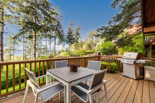 Oyster Beach House and Den — Coupeville — photo 3