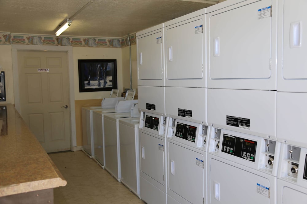 The Riverside Ranch RV Park Motel & Campground - photo 35