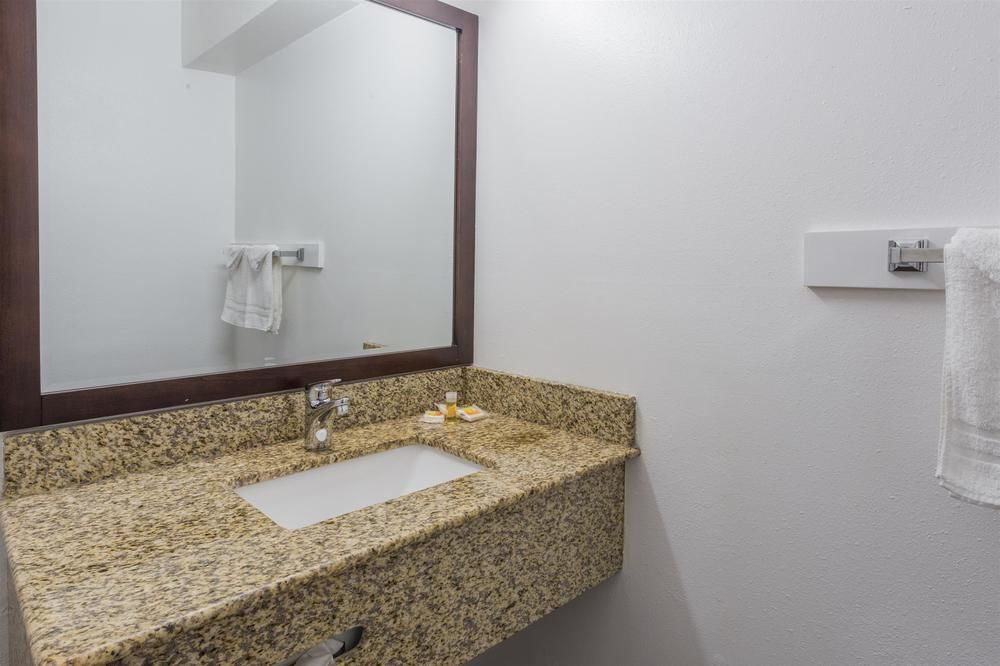 Days Inn Portland Central - photo 13