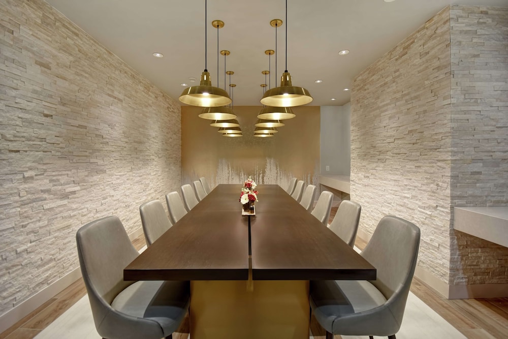 Embassy Suites by Hilton Raleigh Durham Research Triangle - photo 83