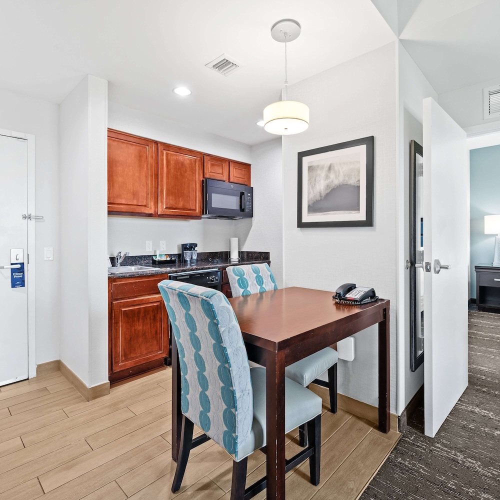 Homewood Suites by Hilton Ft. Lauderdale Airport Cruise Port - photo 17