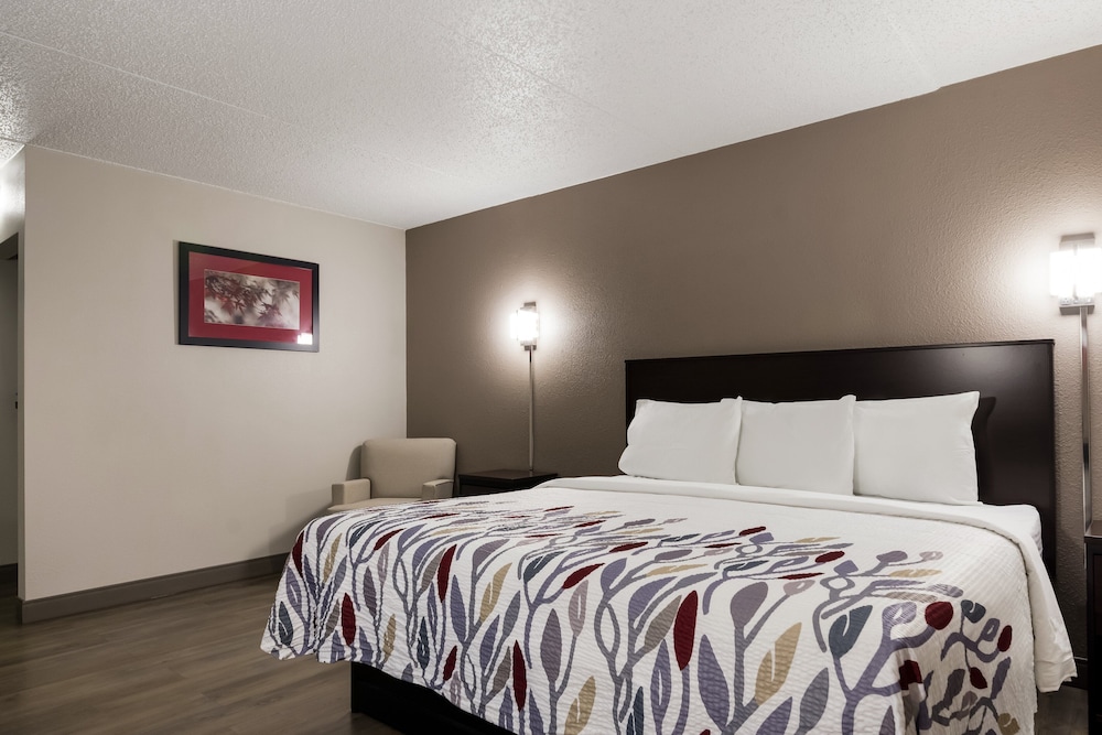 Red Roof Inn Hartford New Britain - photo 20