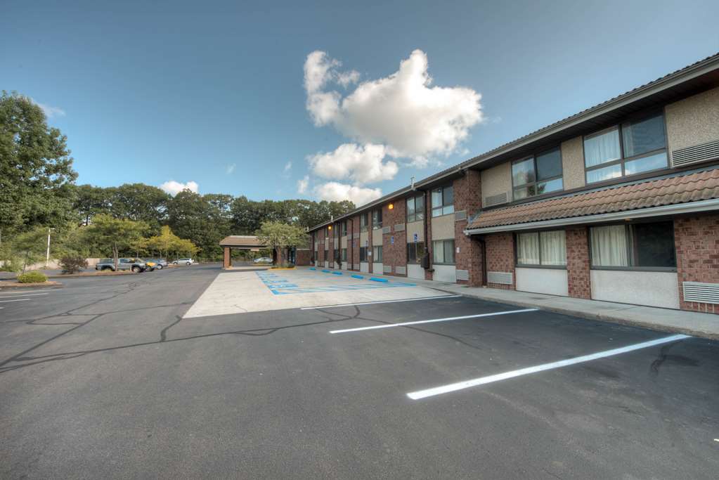 Motel 6 New Haven Branford CT - photo 4
