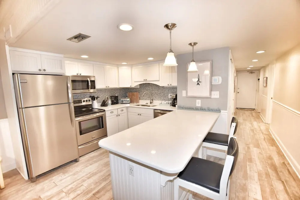 0702 Waters Edge Resort 2 Bedroom Condo by RedAwning - photo 14