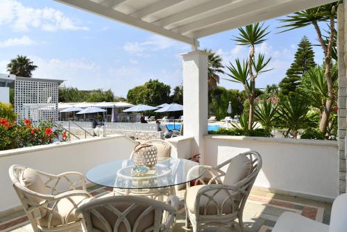 Corina Studios Apartments — 4-Star Luxury Hotel in Naousa, Greece