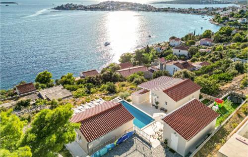 4 Bedroom Beautiful Home In Sevid — 4-Star Luxury Hotel in Marina, Croatia