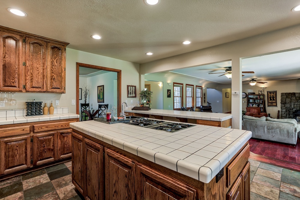 Hope Inn Redding - photo 27