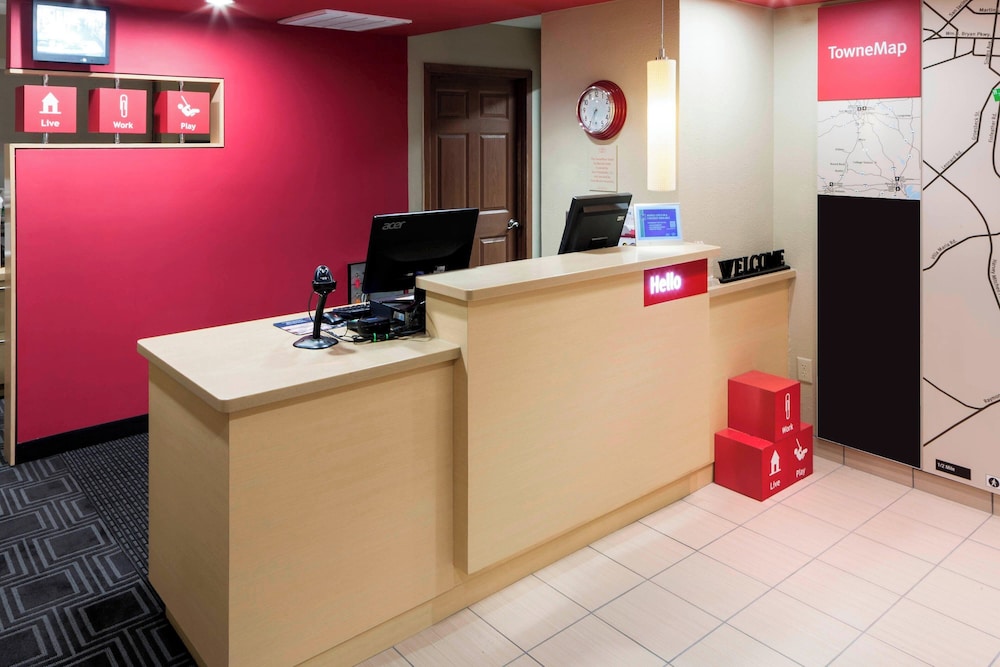 TownePlace Suites by Marriott College Station - photo 4