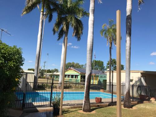 Wagon Wheel Motel — Cloncurry — photo 2