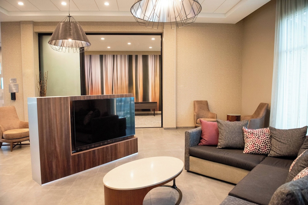 Courtyard by Marriott Mesa At Wrigleyville West - photo 5
