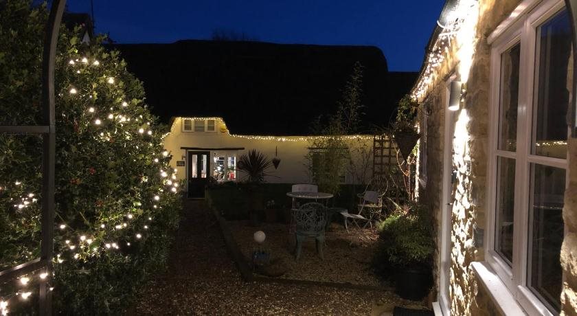 The Dovecote - carbon neutral hotel in Towcester