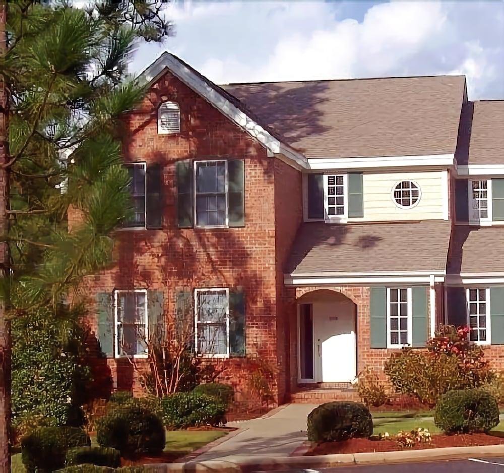 Talamore Resort - carbon neutral hotel in Southern Pines
