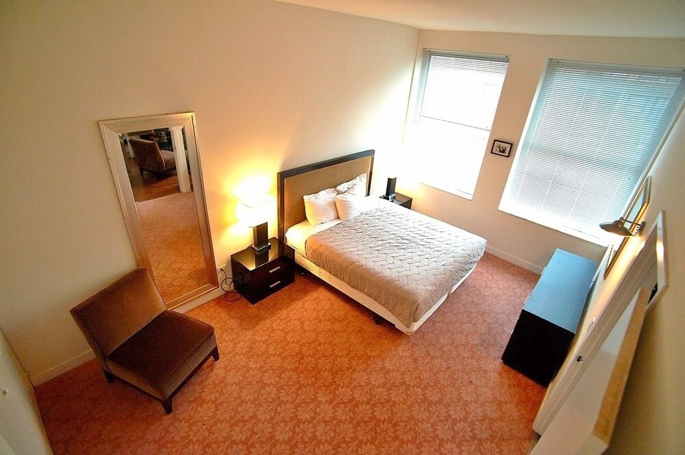 The Pittsfield Hotel Apartments Suites - photo 18