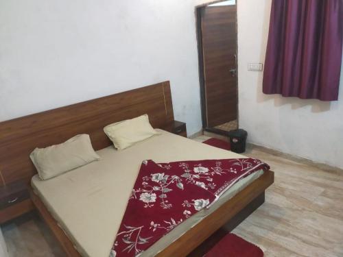 Hotel Raj krishnam khatushyamji in Nawalgarh, India