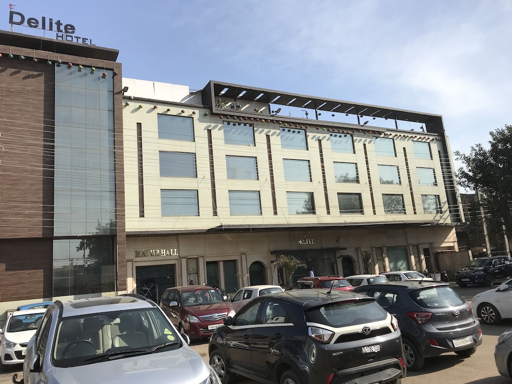 Delite Sarovar Portico Faridabad in Faridabad, India