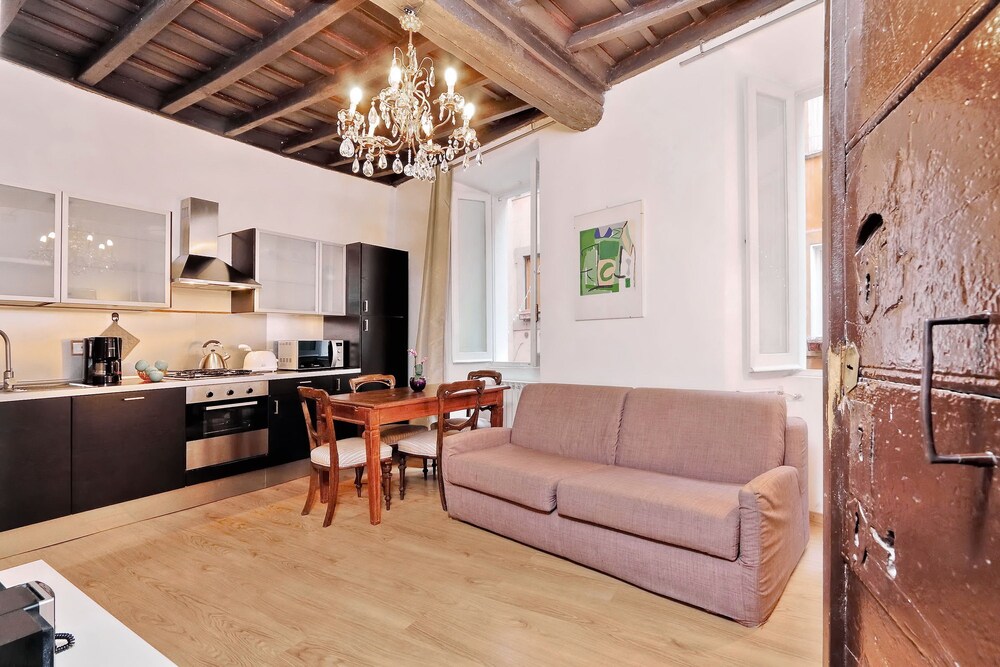 Rome Accommodation Altemps - carbon neutral hotel in Rome