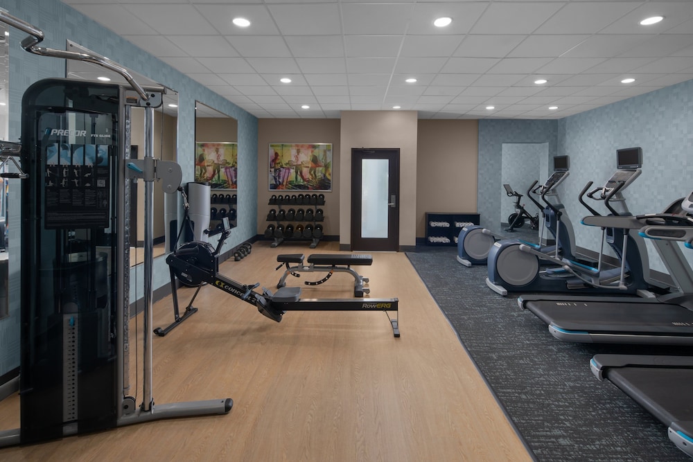 Hotel Indigo Mount Pleasant by IHG - photo 29