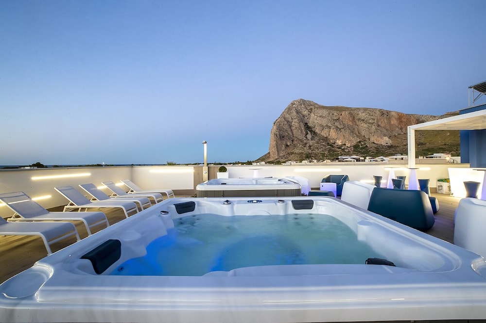 Hotel Sundeck in San Vito Lo Capo, Italy