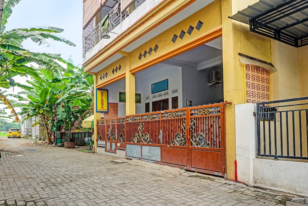 Hotel O Noril Haromain Homestay Syariah in Pasuruan, Indonesia
