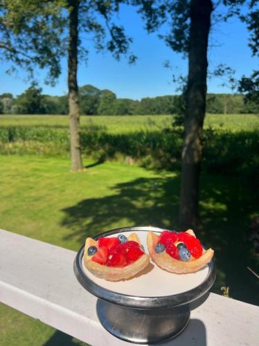 B&B slaap in Buurse — 4-Star Luxury Hotel in Haaksbergen, Netherlands
