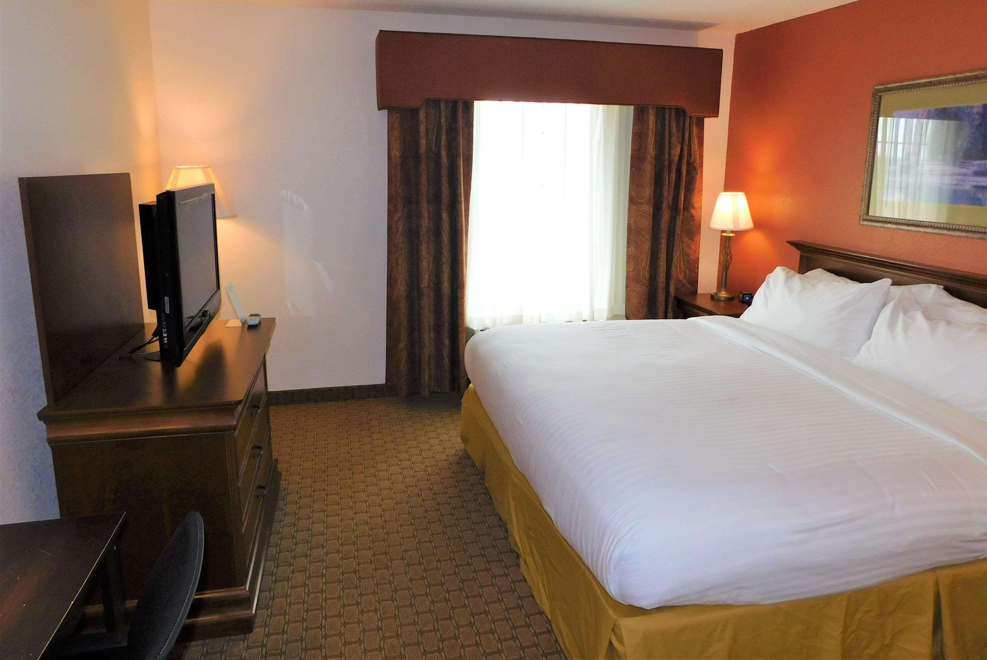 AmericInn by Wyndham Ogallala — hotel in Ogallala