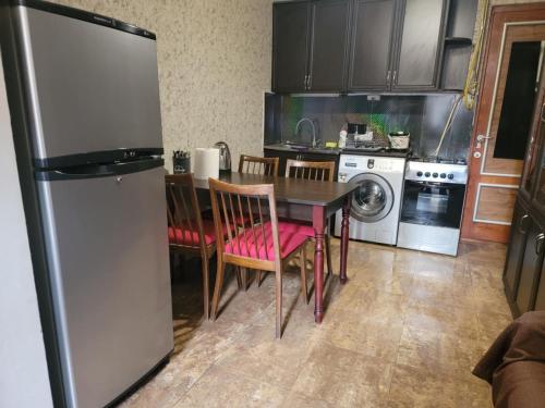 Apartment On Leonidze 18