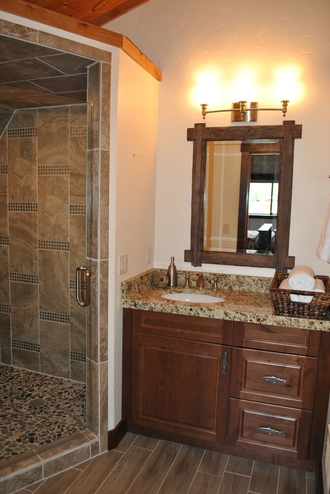 Fin and Feather Inn - photo 11