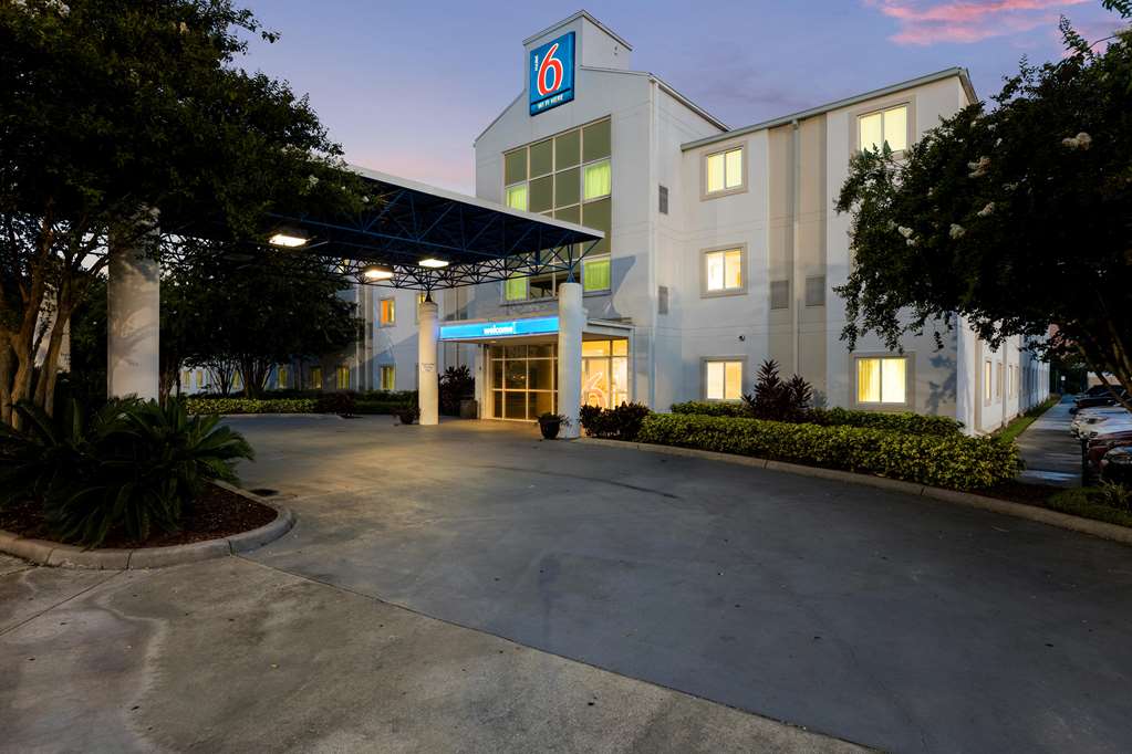 Motel 6 Orlando FL International Dr - photo 4