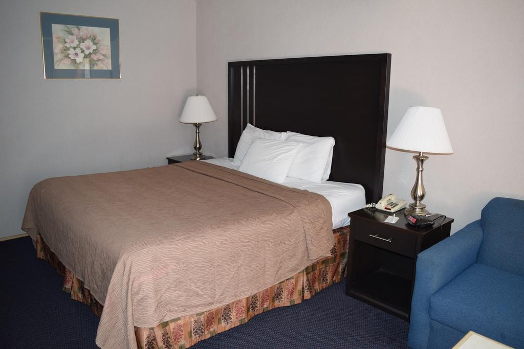 Valley Oaks Inn Woodland - photo 22