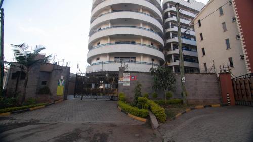 Vasudev Heights Apartment near Yaya centre — 4-Star Luxury Hotel in Nairobi, Kenya