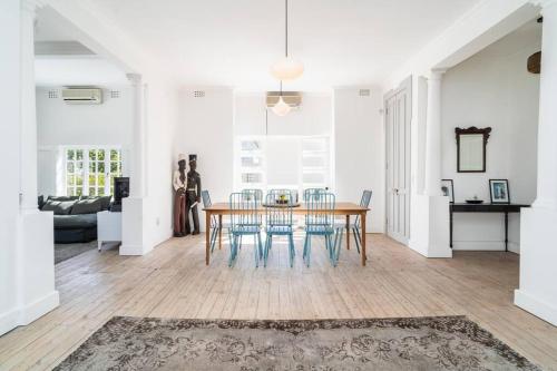 Art Deco apartment in Cape Town