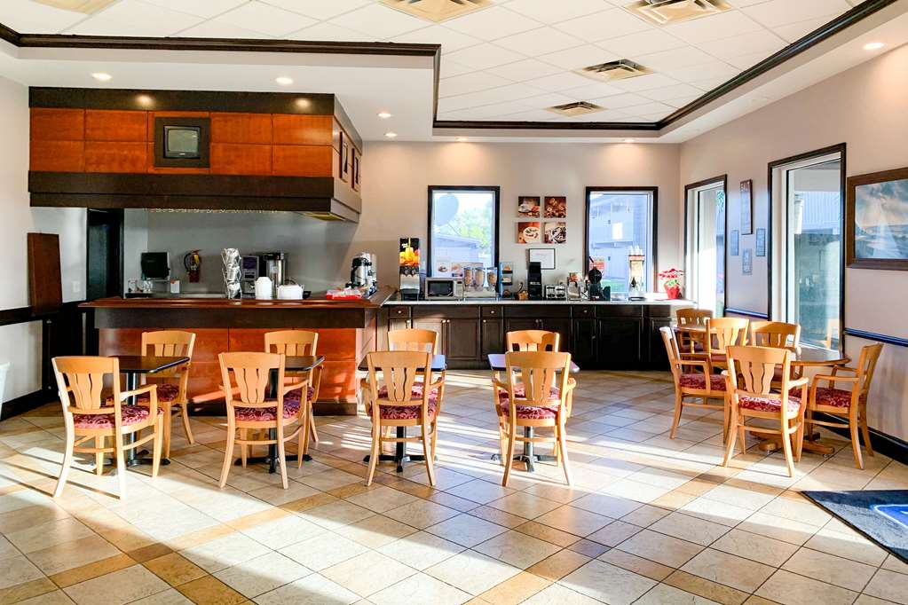 Rodeway Inn Sun City Center - photo 37