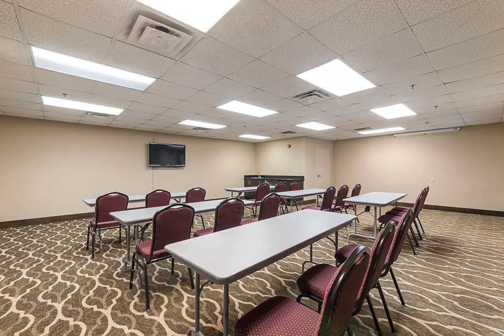 Comfort Suites Beachside - photo 42